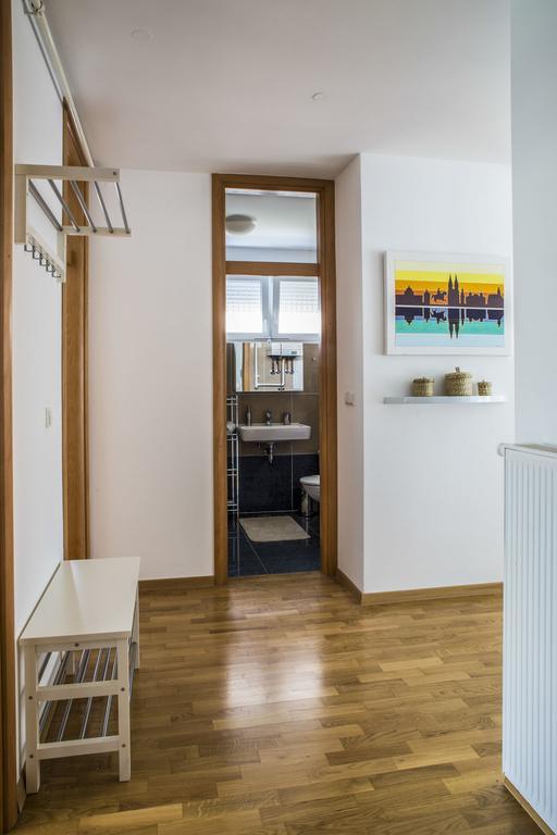 Lakeside Jarun Apartment Загреб Стая снимка